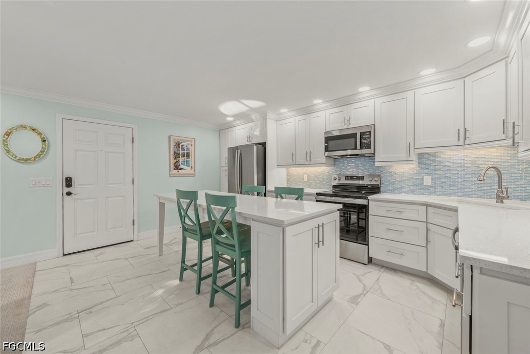845 E Gulf Dr 1422 Property Photo 7