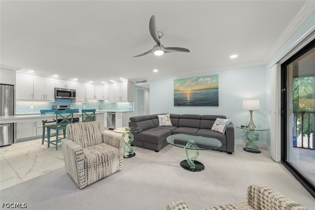 845 E Gulf Dr 1422 Property Photo 19