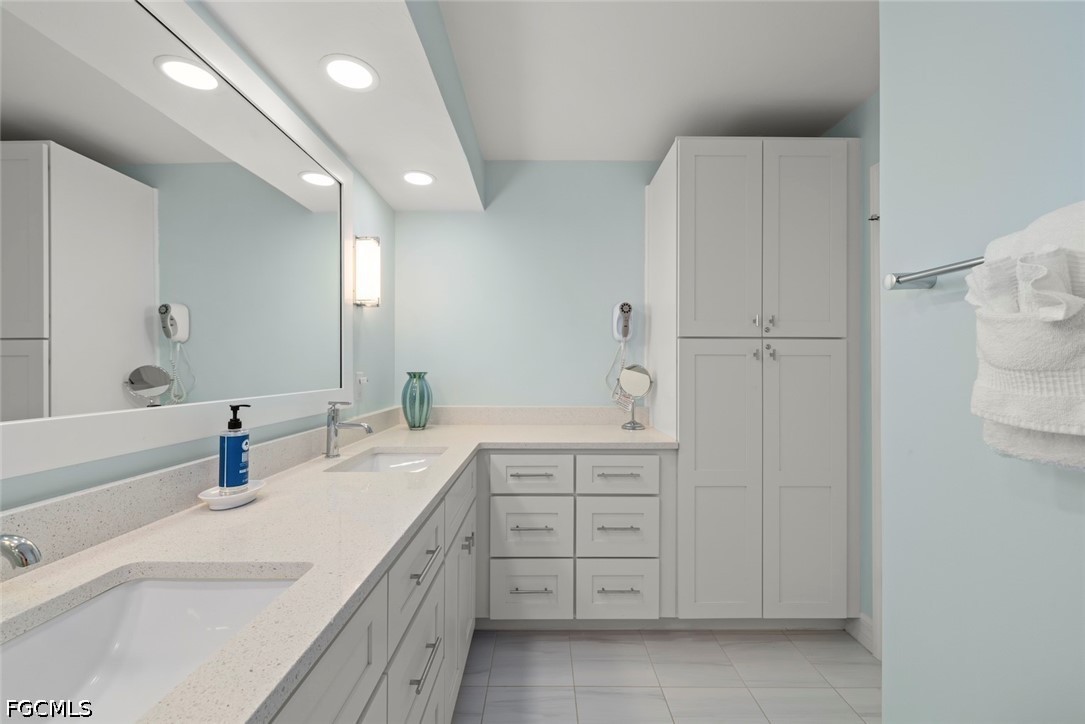 845 E Gulf Dr 1422 Property Photo 28