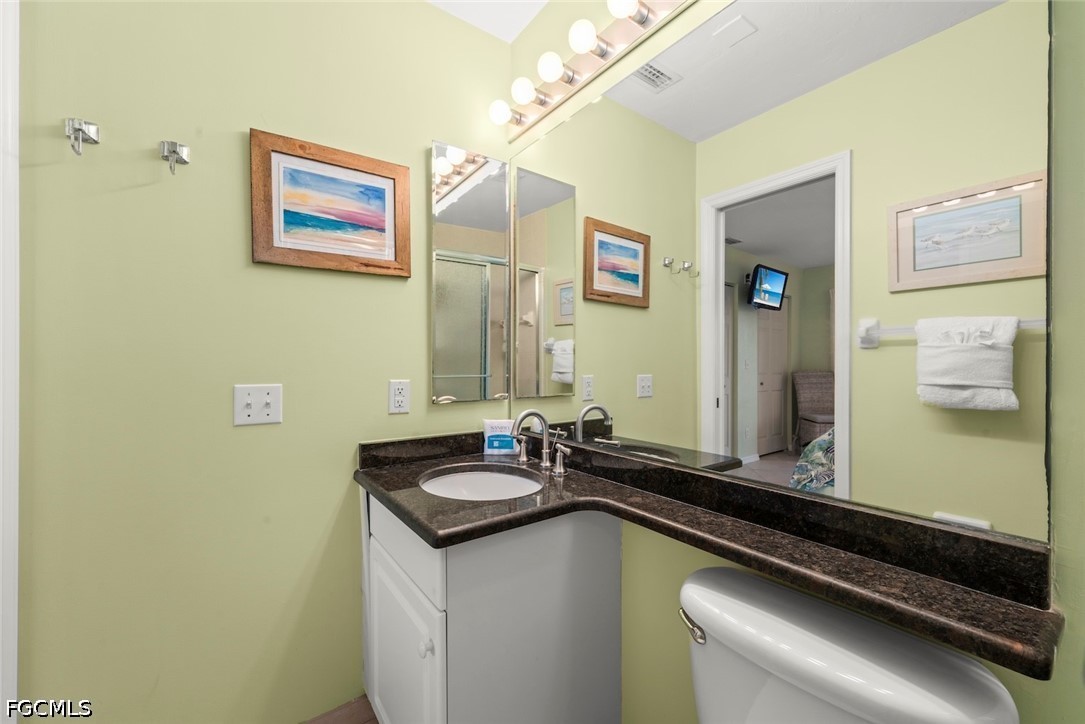 827 E Gulf Dr C8 Property Photo 19
