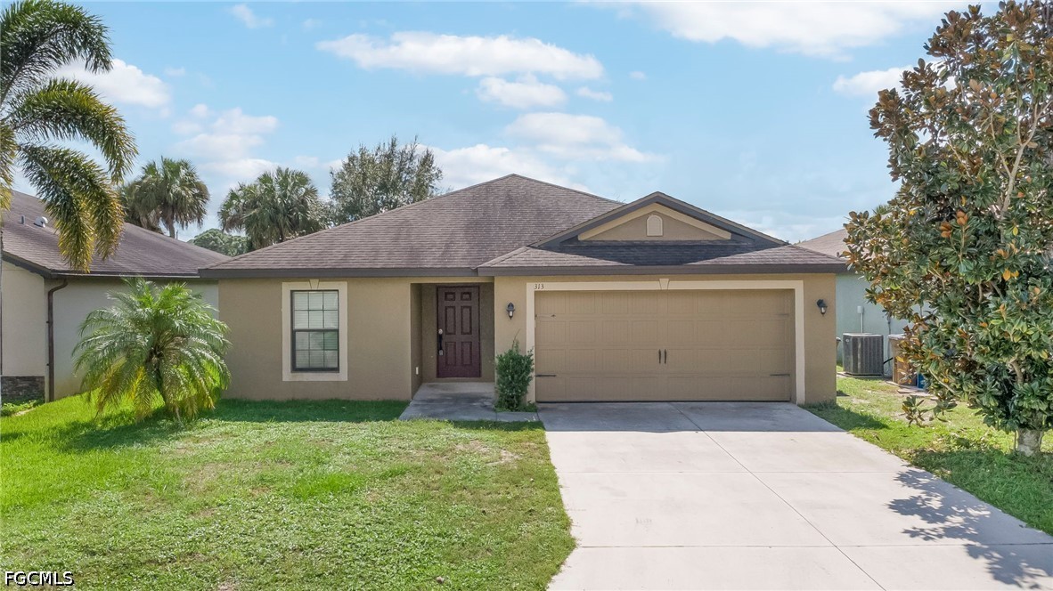 313 Shadow Lakes DR Property Photo 1