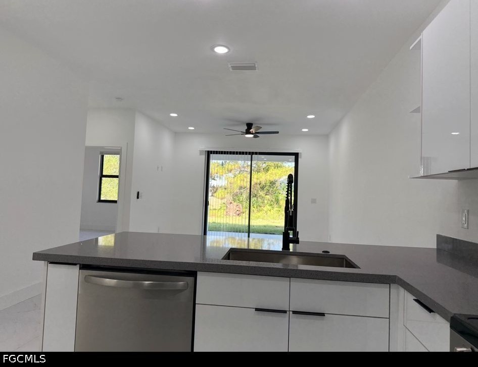 664/666 Chattman St E Property Photo 4