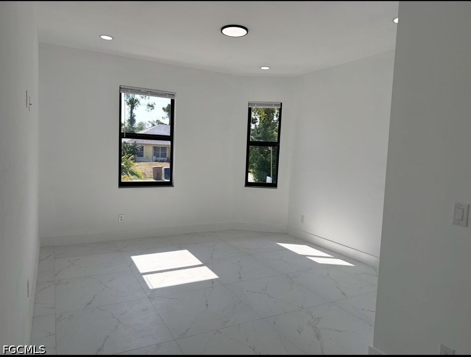 664/666 Chattman St E Property Photo 12