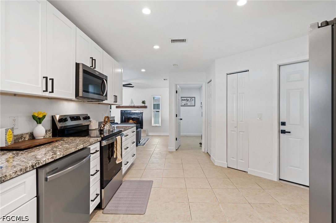 6060 Macbeth Ln Property Photo 10
