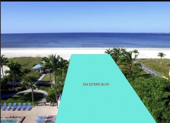 324 Estero Blvd Property Photo 4