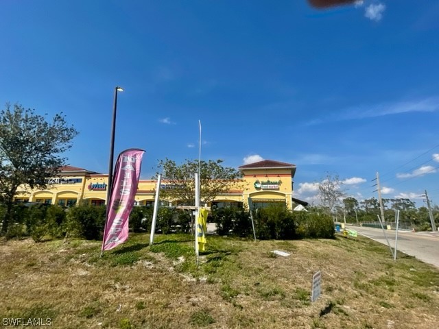 13843 Tamiami Trl Property Photo 3