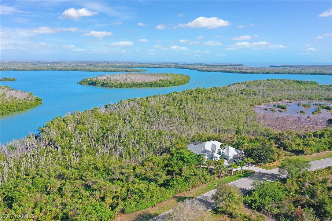780 Whiskey Creek Dr Property Photo 3