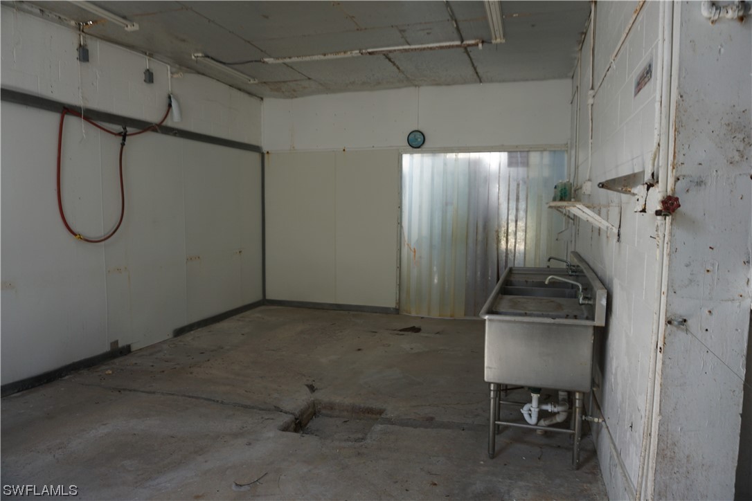 870 Buttonwood Dr Property Photo 33
