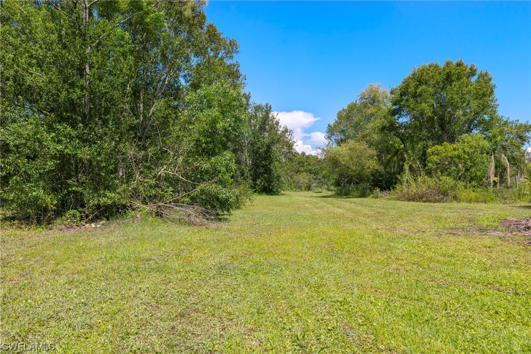 13100 Pinto Ln Property Photo 7