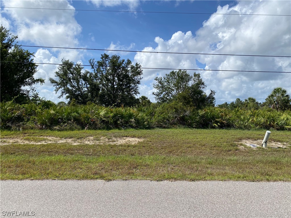 306 Baytree DR Property Photo 1