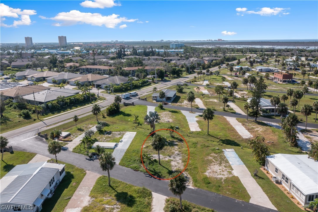 13631 Catbird Dr Property Photo 3