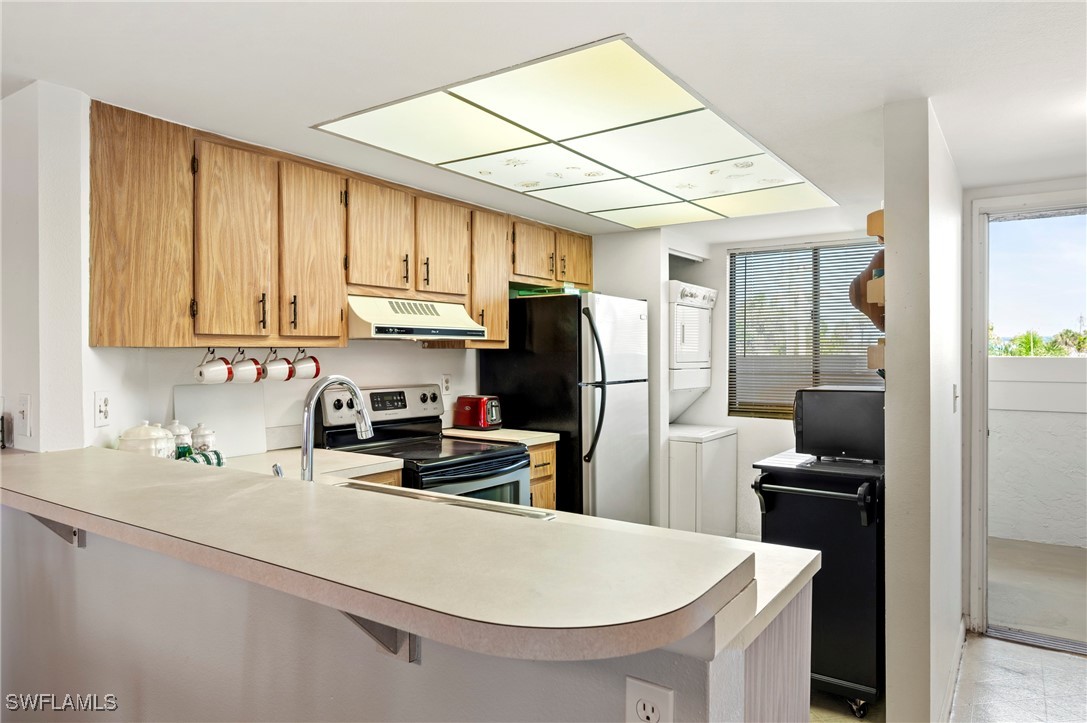6645 Estero Blvd 104 Property Photo 3