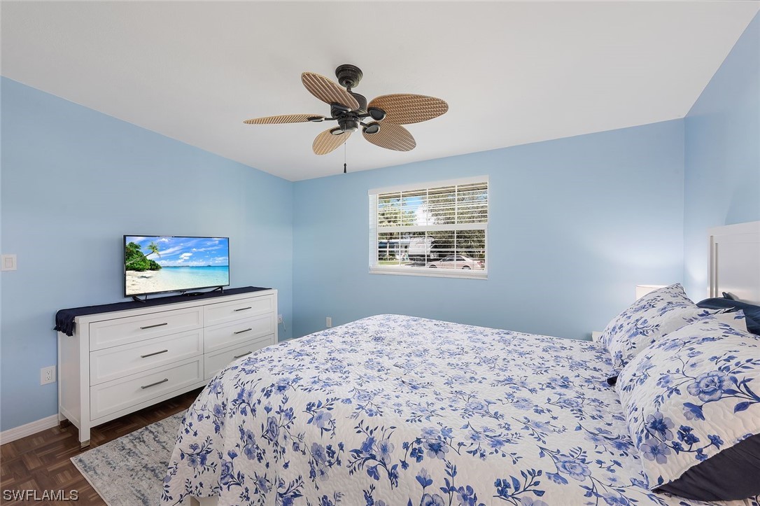 2160 Harbor Ln Property Photo 12