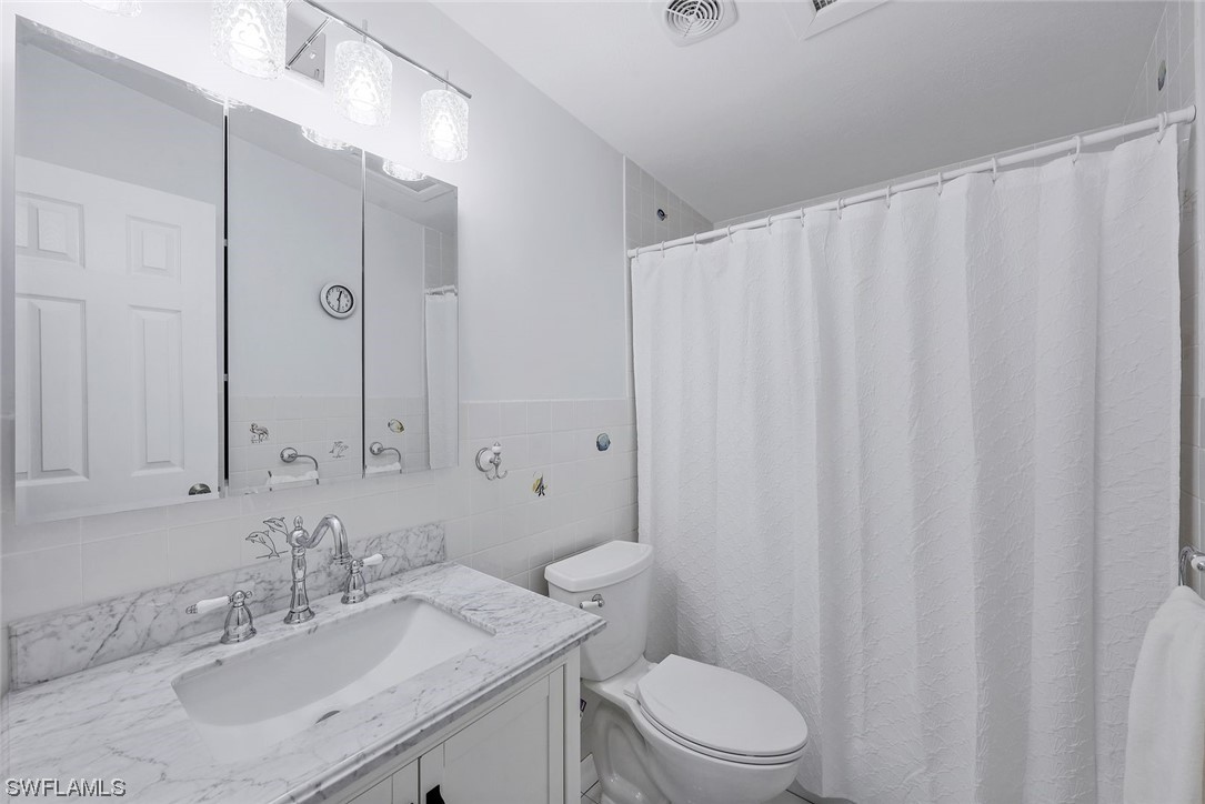 2160 Harbor Ln Property Photo 16