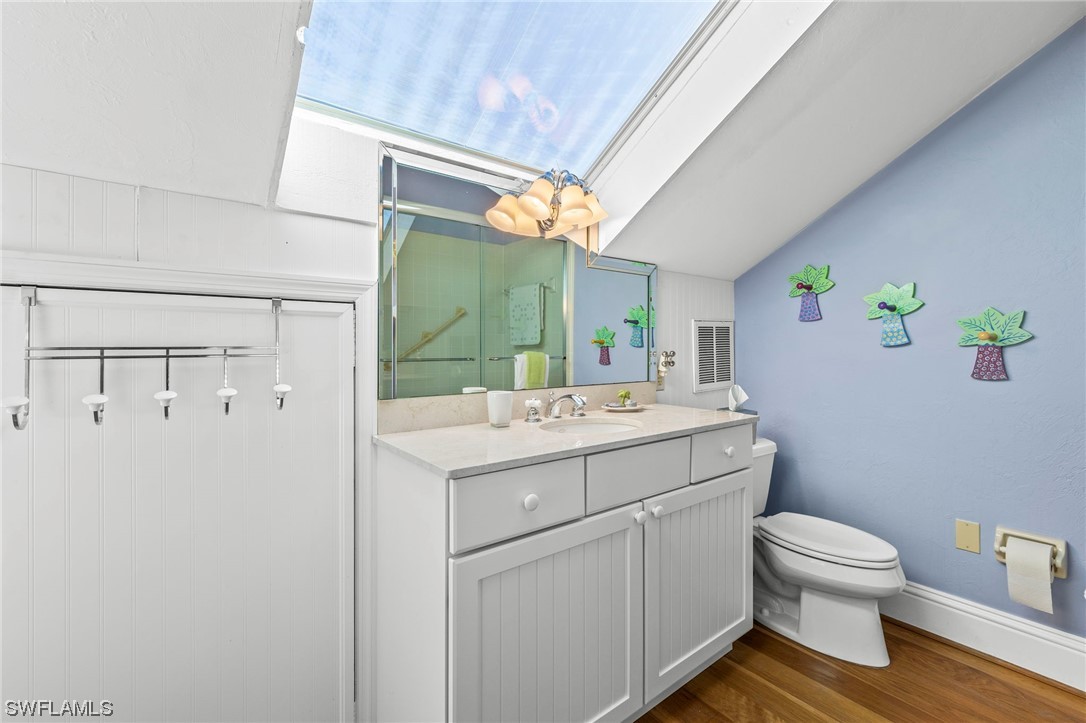 1646 Middle Gulf Dr Property Photo 21