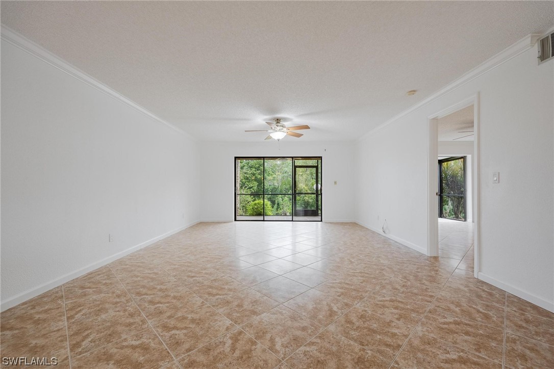 5705 Foxlake Dr 4 Property Photo 15