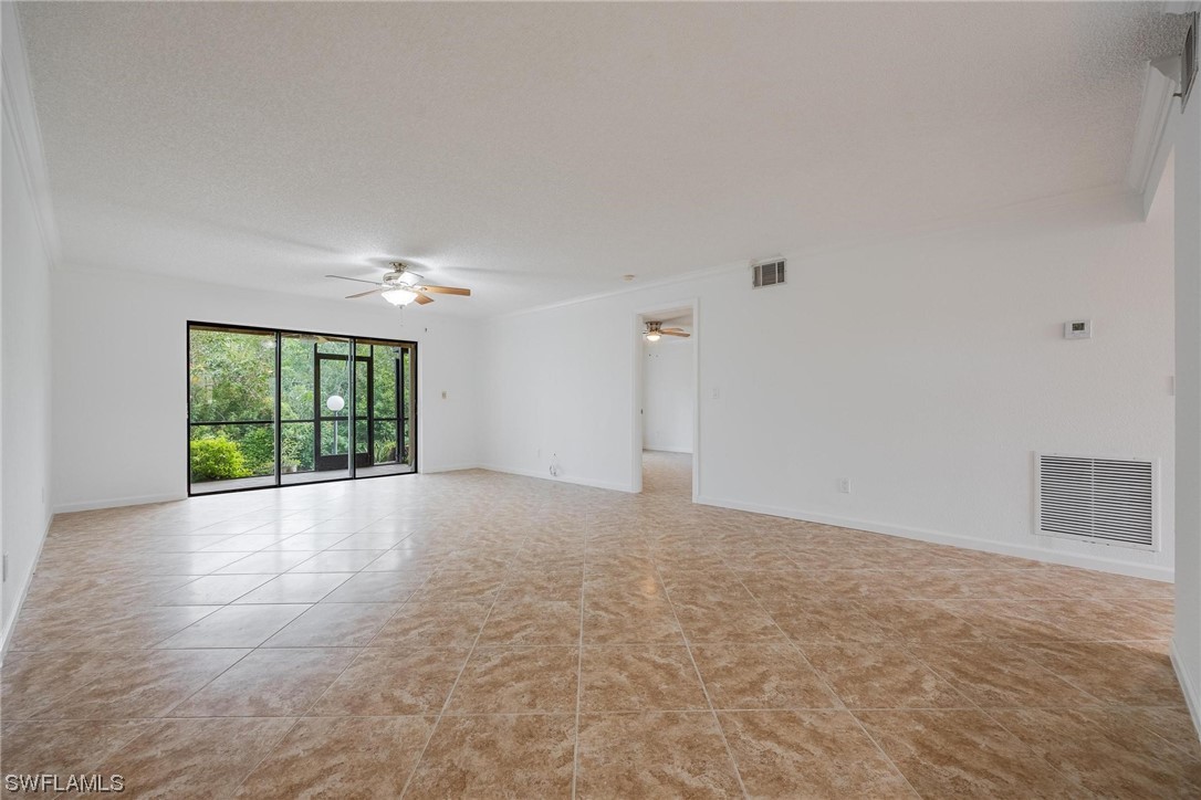 5705 Foxlake Dr 4 Property Photo 17