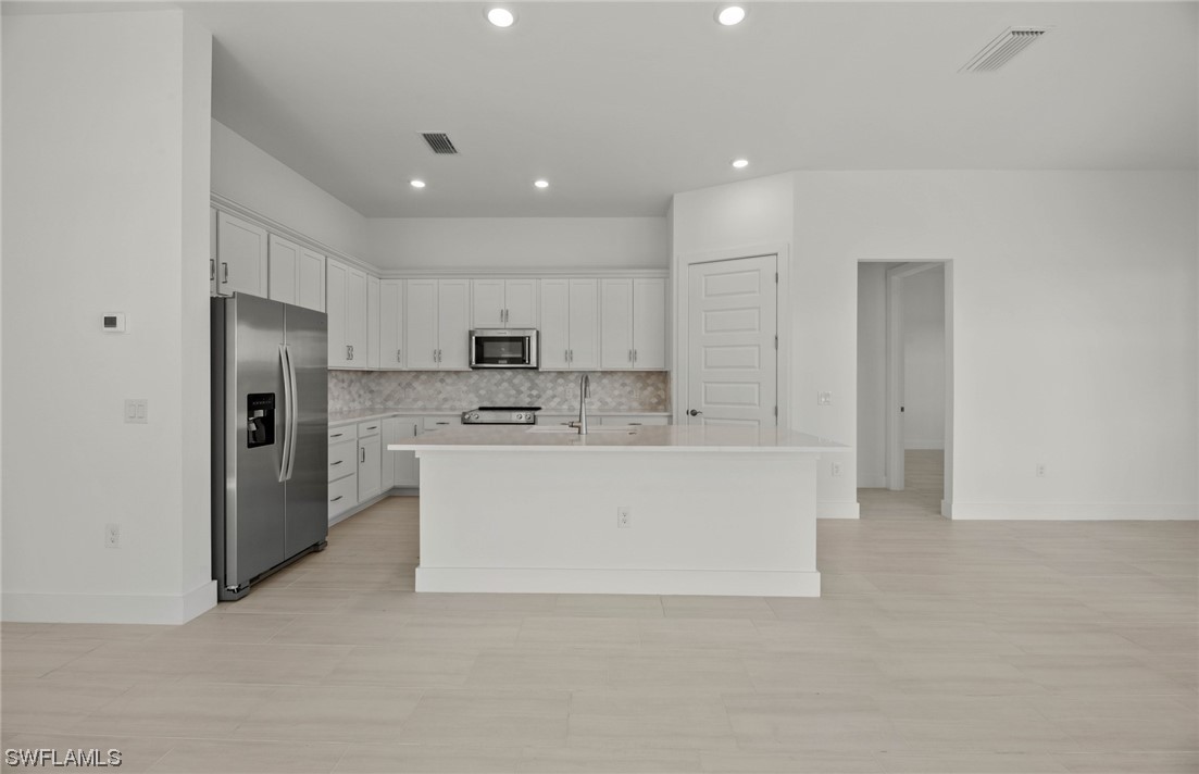 4195 Traditions Dr Property Photo 16