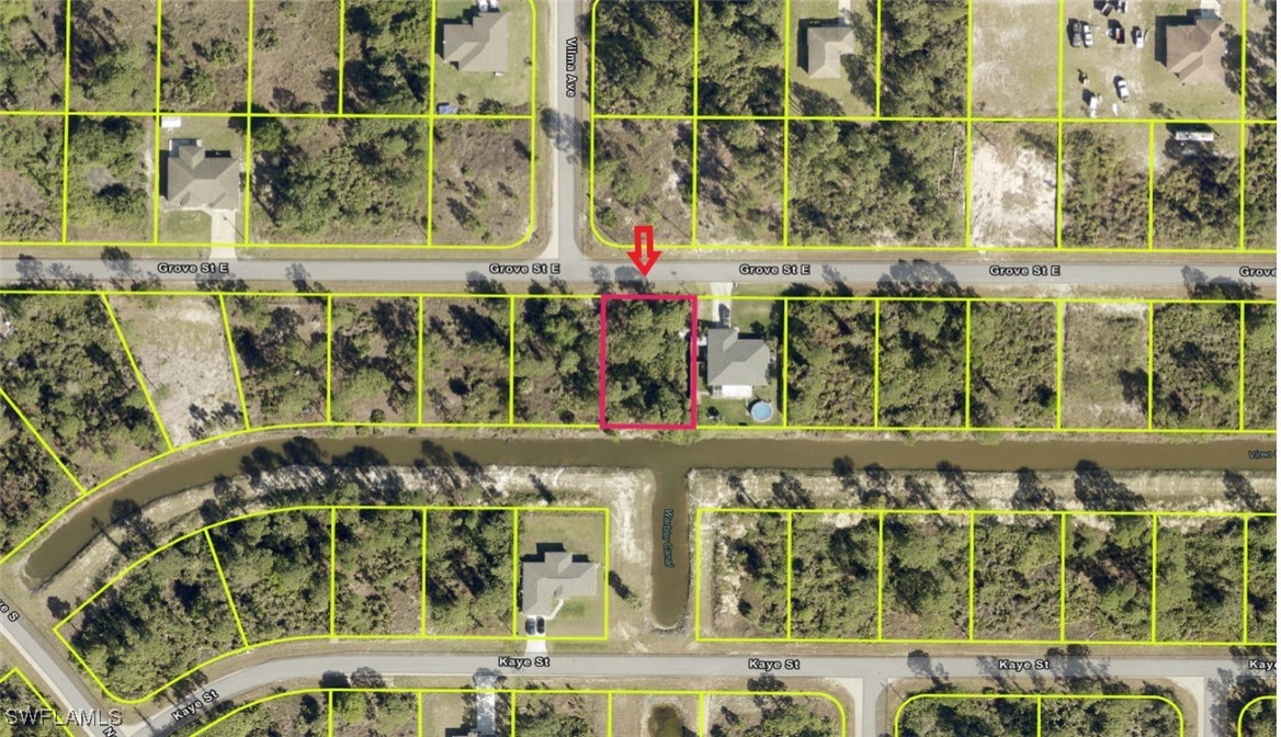 1062 Grove St E Property Photo
