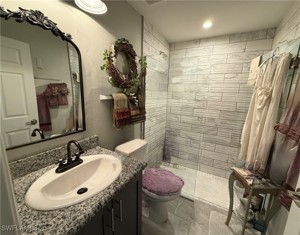 200 Village Cir 21 Property Photo 12