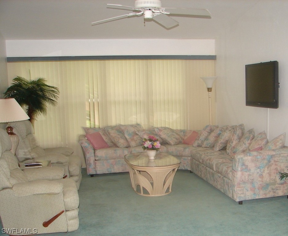 4210 Looking Glass Ln 4210 Property Photo 2