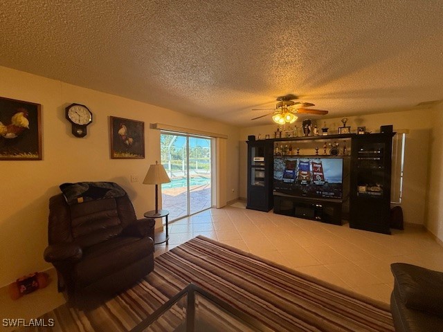 2373 Anthony Ct Property Photo 35