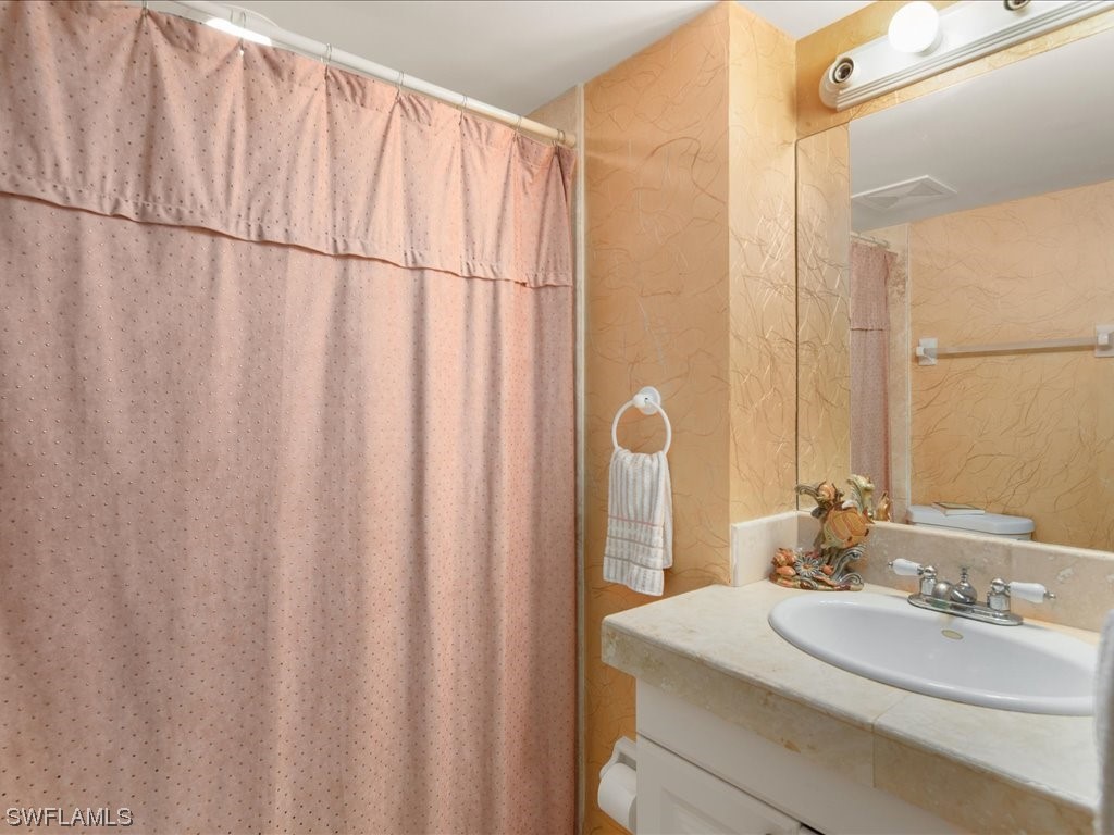 9395 Pennsylvania Ave 6 Property Photo 16