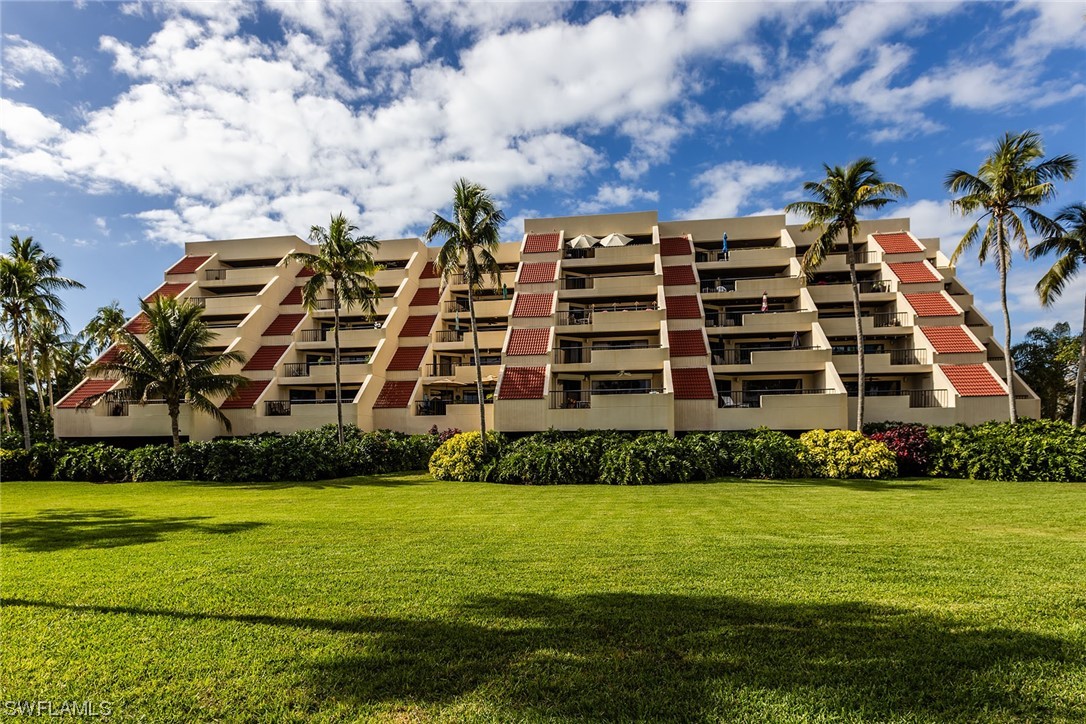 6350 Pelican Bay Blvd B-105 Property Photo 24