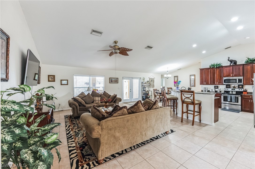 9161 Migue Cir Property Photo 7