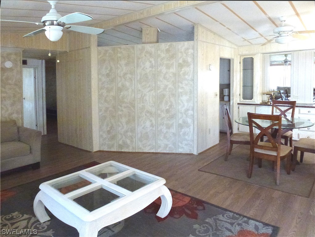 2820 Breezewood Dr Property Photo 9