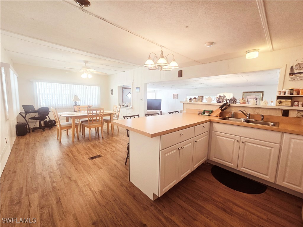 99 Moorhead Mnr 99 Property Photo 12