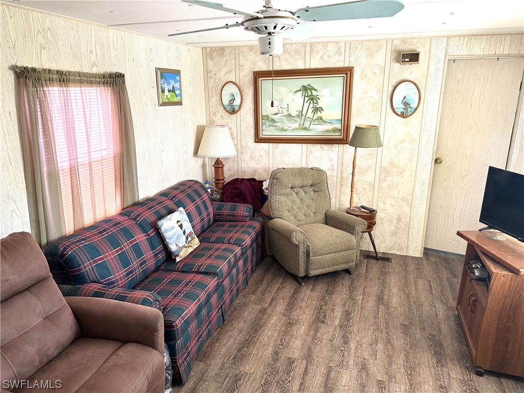 26124 Colony Rd Property Photo 4