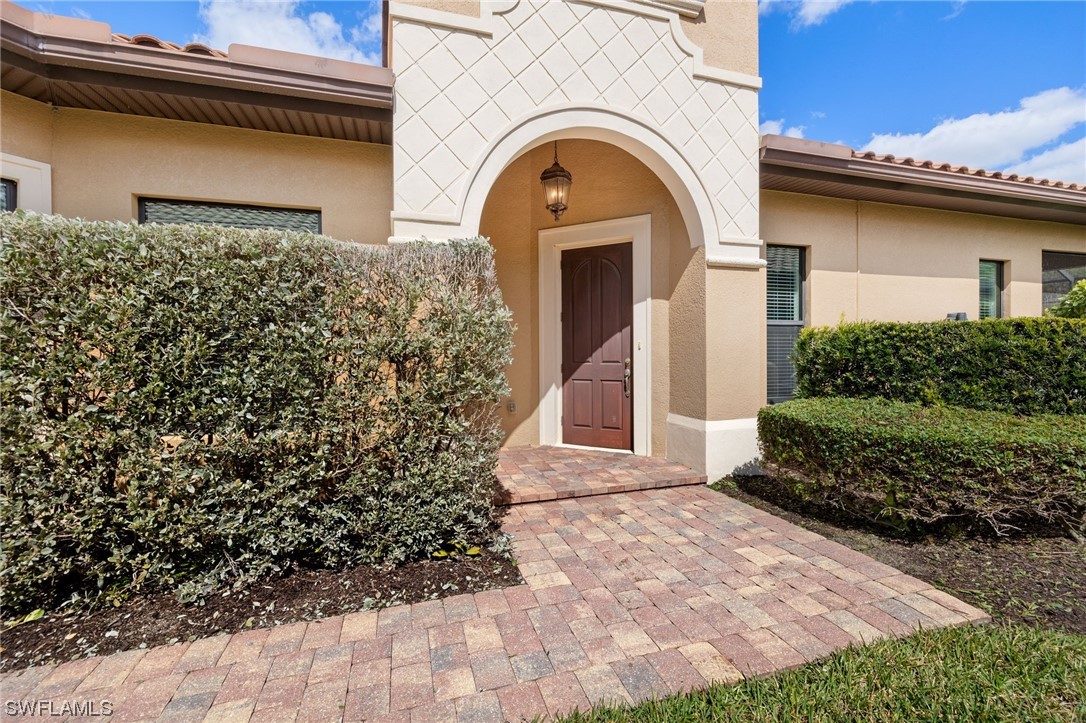 6636 Roma Way Property Photo 3
