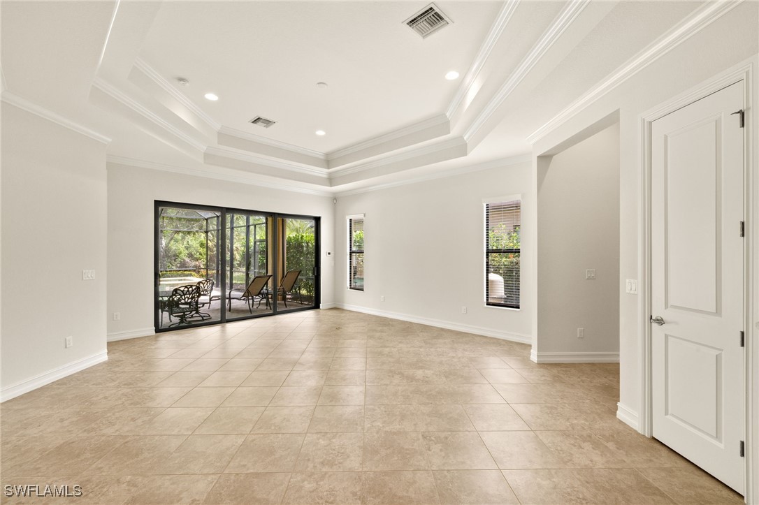 6636 Roma Way Property Photo 6