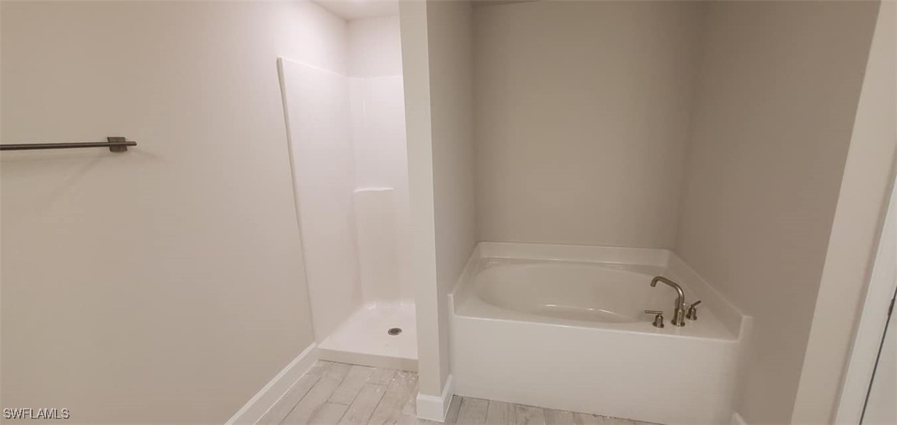 1055 Merry St E Property Photo 11