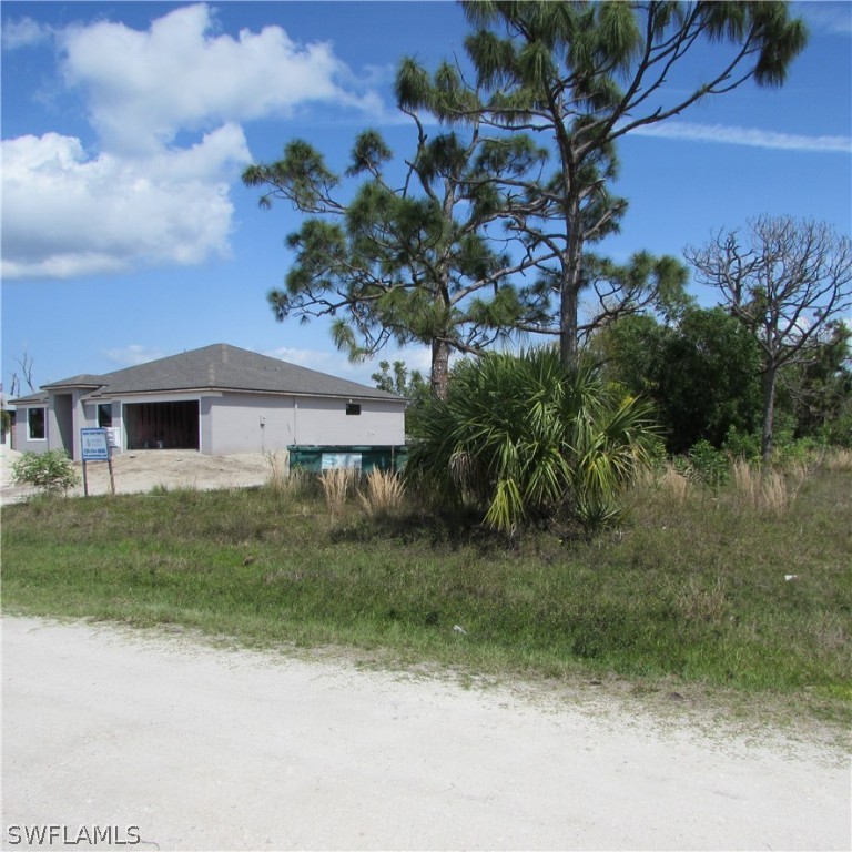 8812 Yukon Ct Property Photo 3