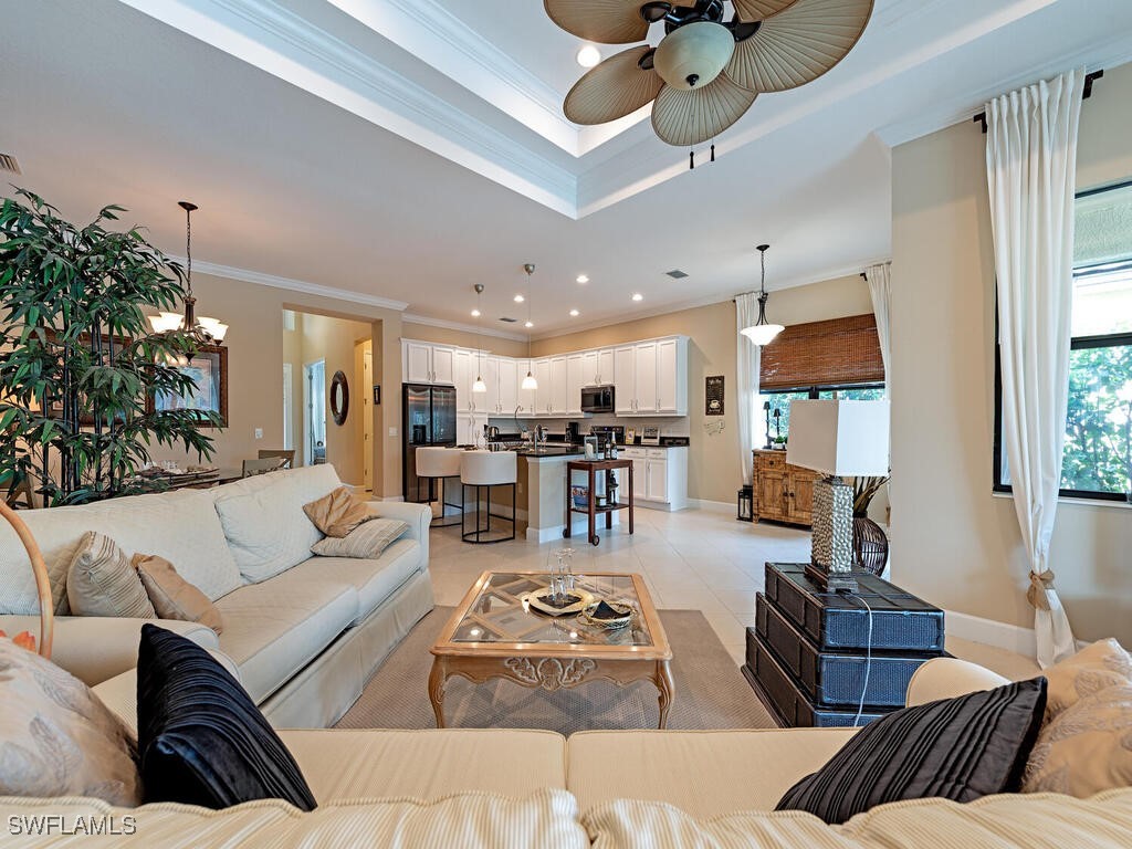 9076 Isla Bella Cir Property Photo 1
