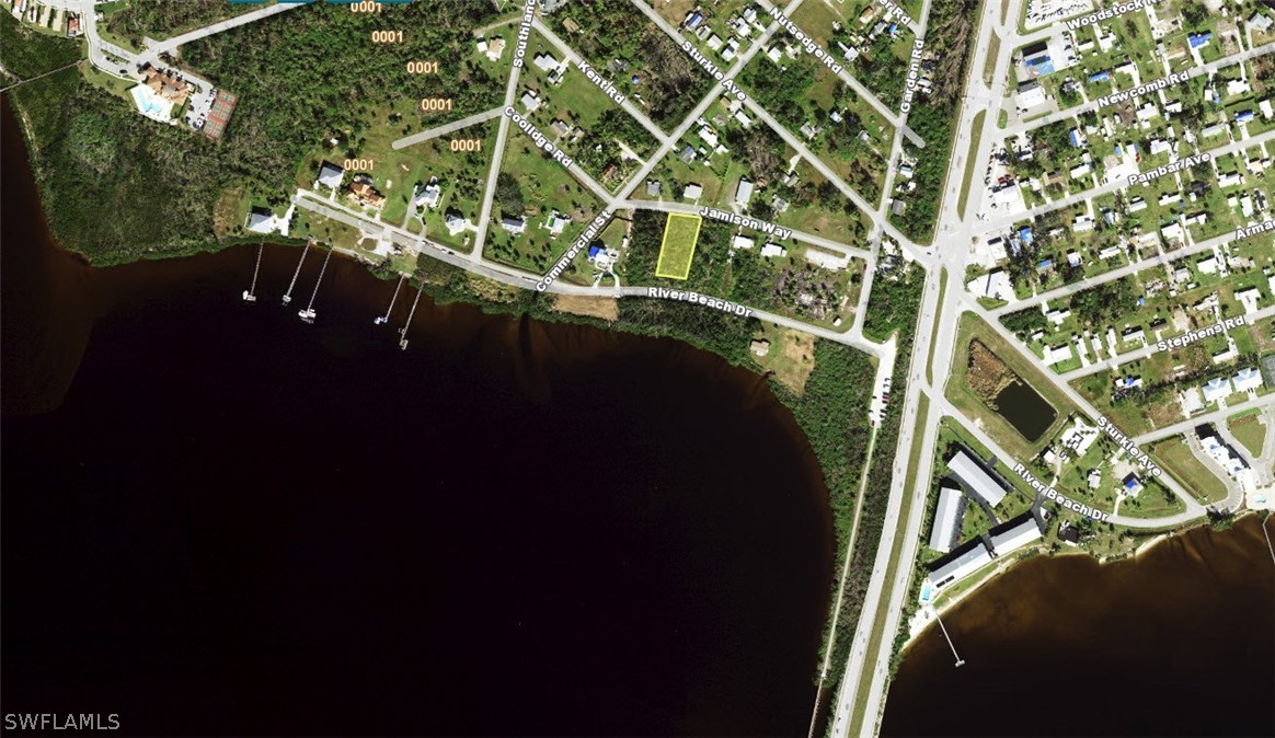 14332 River Beach Dr Property Photo 2