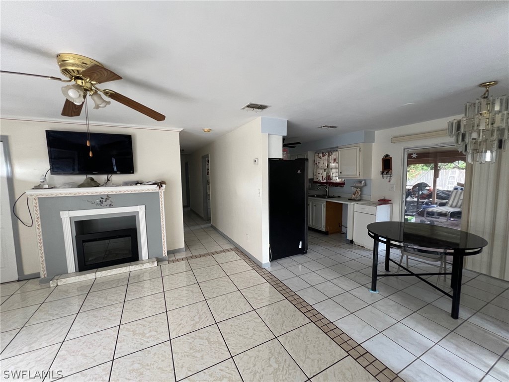 1116 Gifford Ave S Property Photo 6