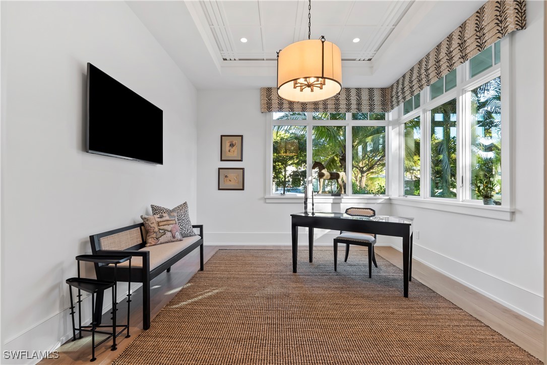 690 7th Ave N Property Photo 15