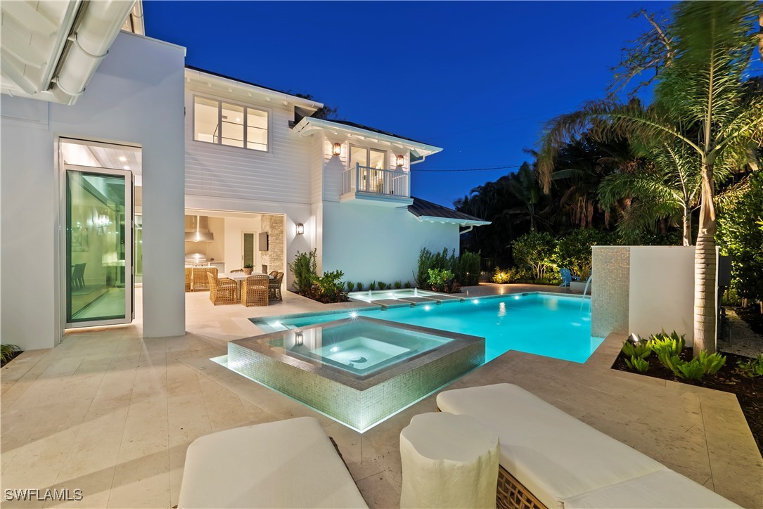 690 7th Ave N Property Photo 26