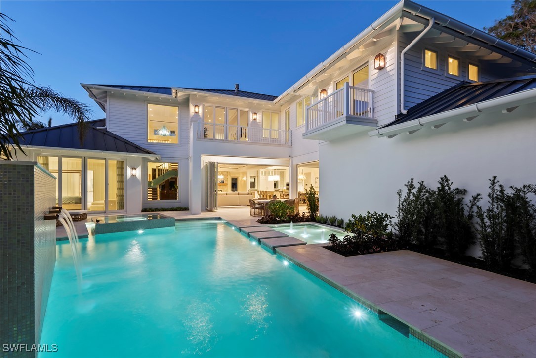 690 7th Ave N Property Photo 27