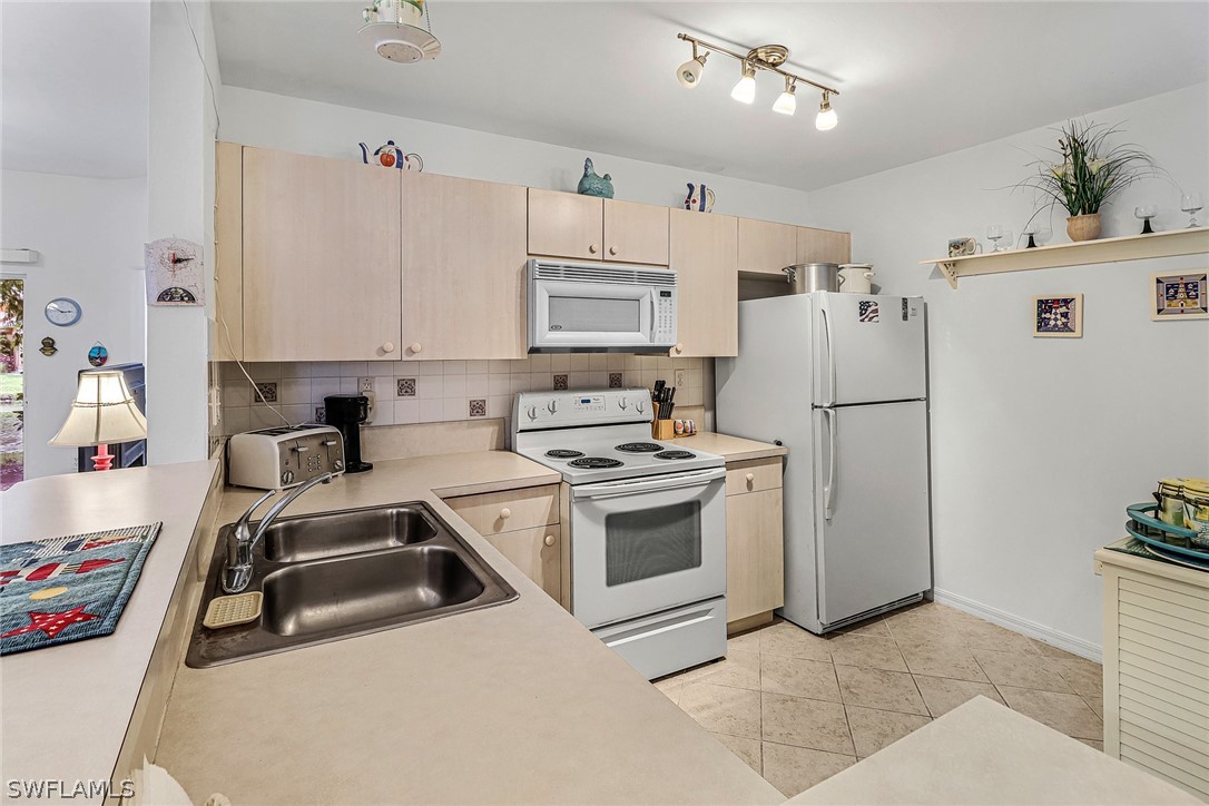 15430 Bellamar Cir 3015 Property Photo 4