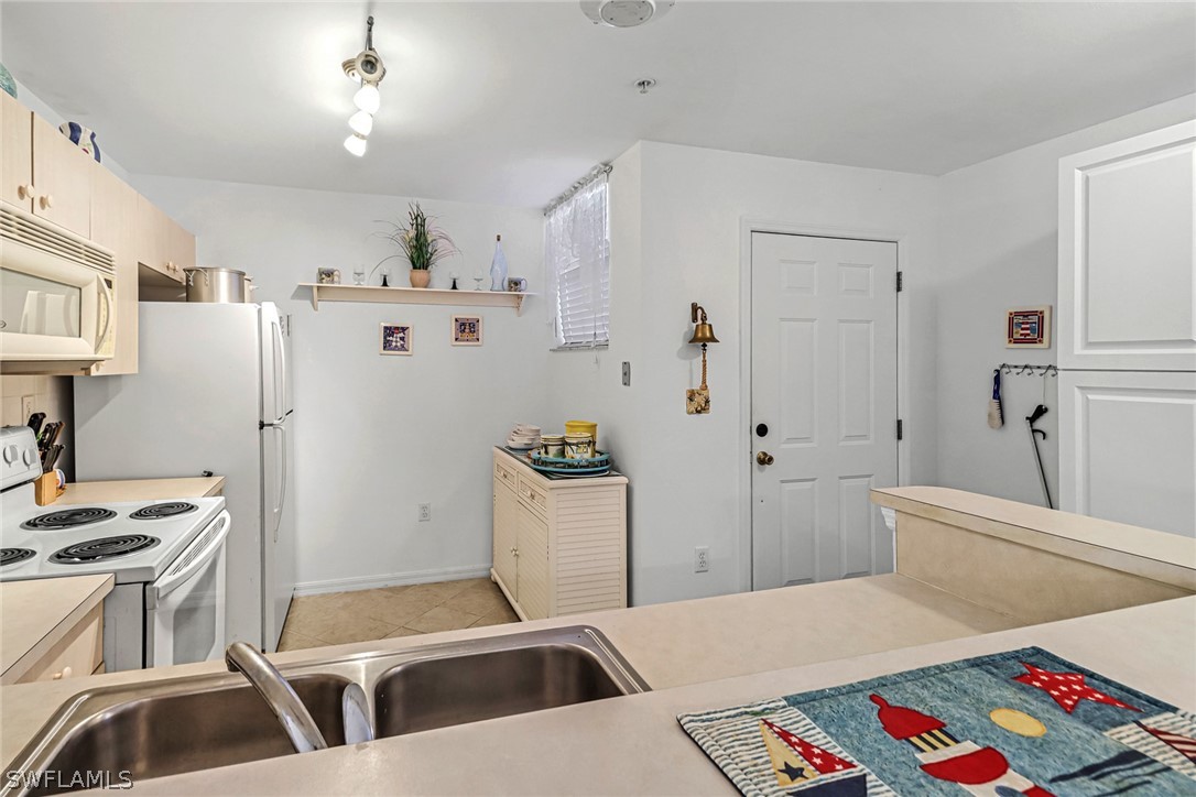 15430 Bellamar Cir 3015 Property Photo 6