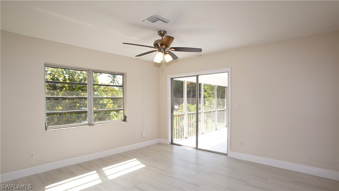 1201 Solana Rd 9 Property Photo 16