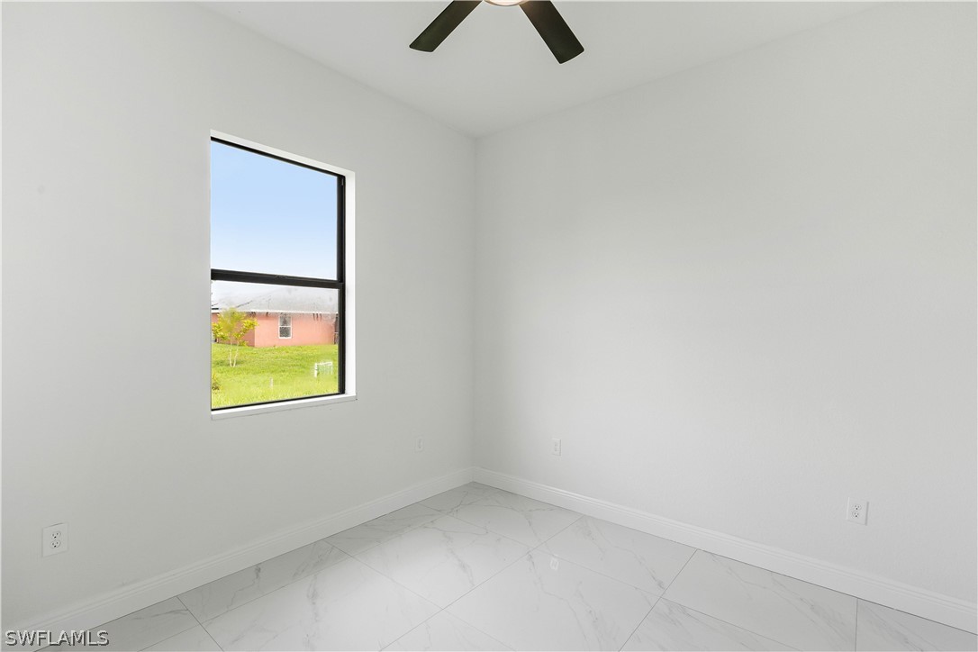 744 Oakridge Ave S Property Photo 22