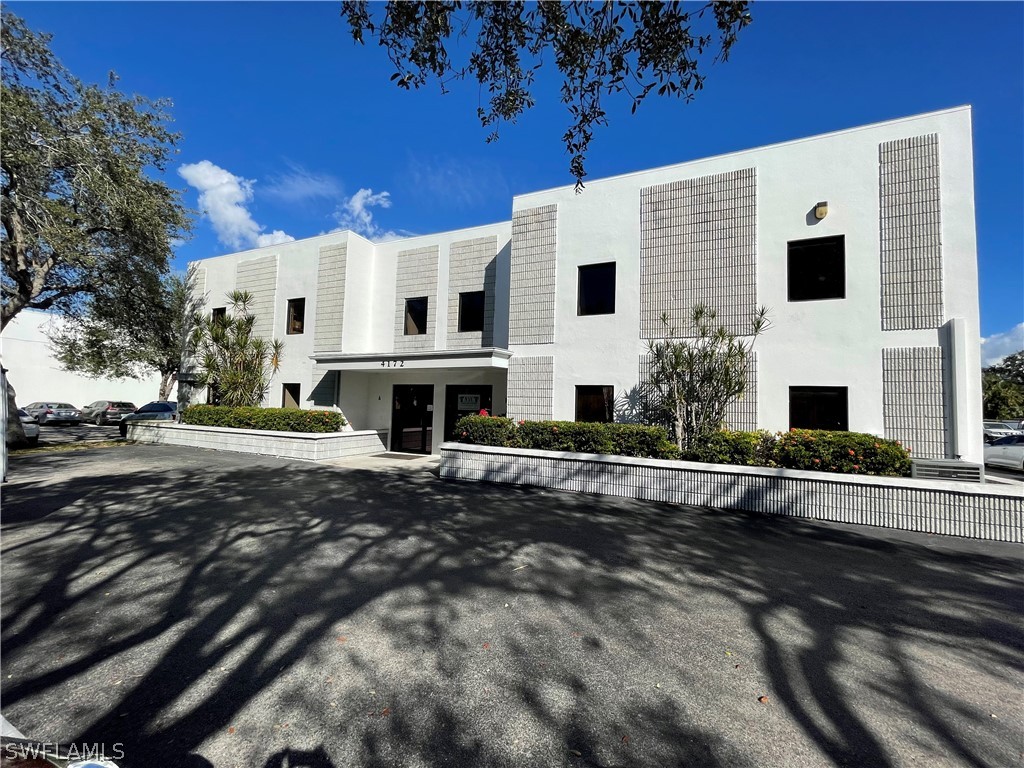 4172 Corporate Sq Property Photo 1
