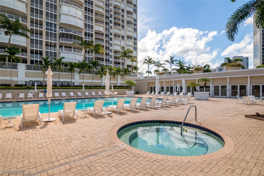 7117 Pelican Bay Blvd 1806 Property Photo 41
