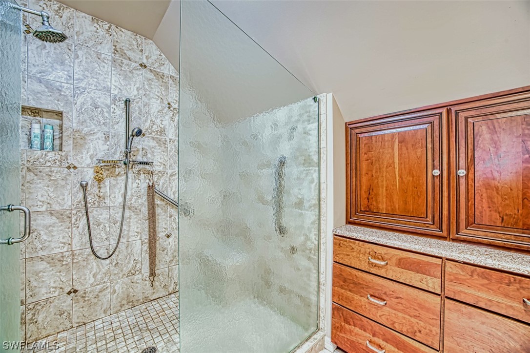 6100 Cypress Hollow Way Property Photo 29