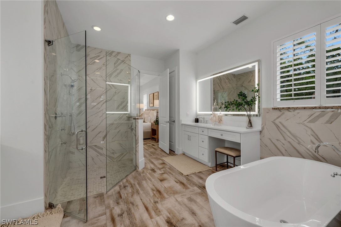 5050 Teak Wood Dr Property Photo 12